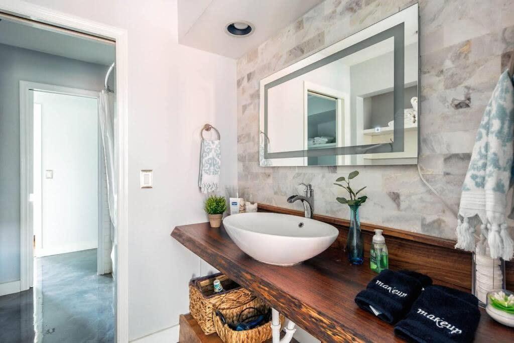 Walk To Broadway Charming Modern Historic Townhome 내슈빌 외부 사진