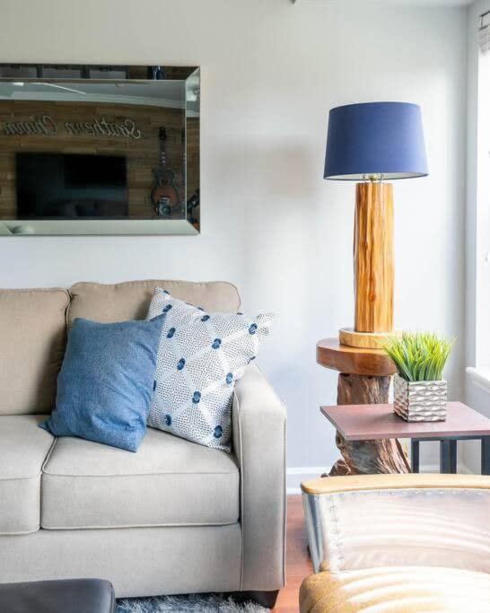 Walk To Broadway Charming Modern Historic Townhome 내슈빌 외부 사진